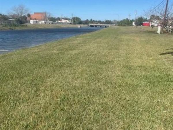 1927 NW 9th PL , CAPE CORAL, FL 33993