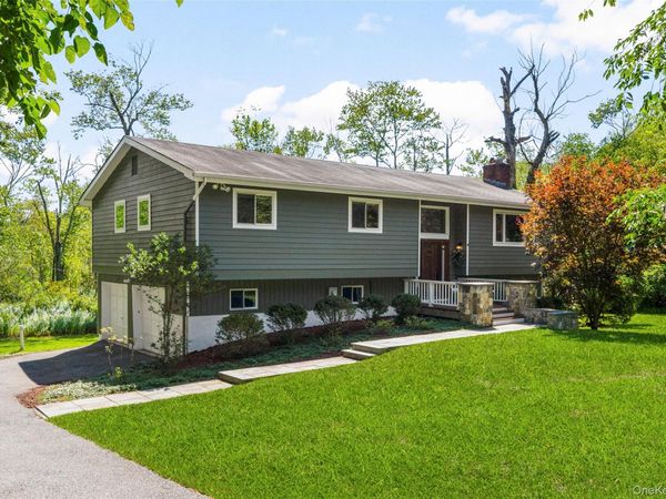 42 Hollow Oak Road, Chappaqua, NY 10514