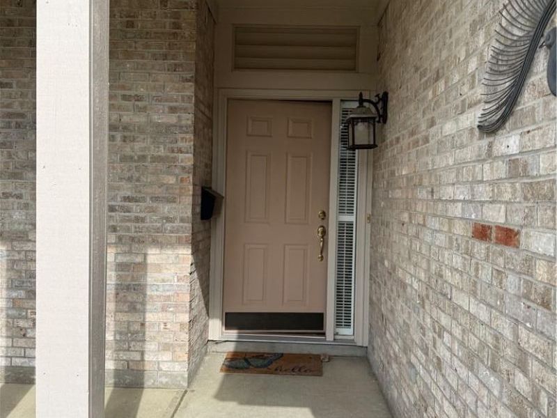 7468 New York Way, Butler Township, OH 45414 Photo 4