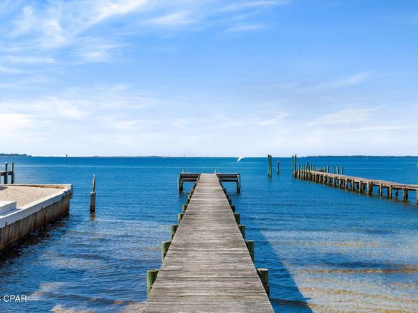 2400 W Beach Drive , Panama City, FL 32401
