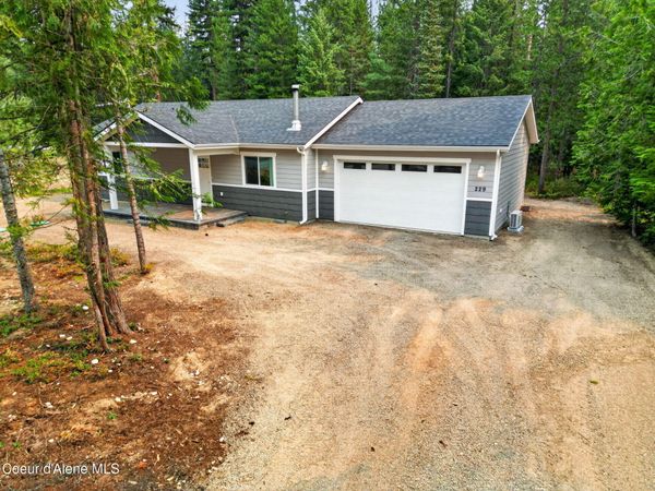 229 Tracy Ln , Priest Lake, ID 83856