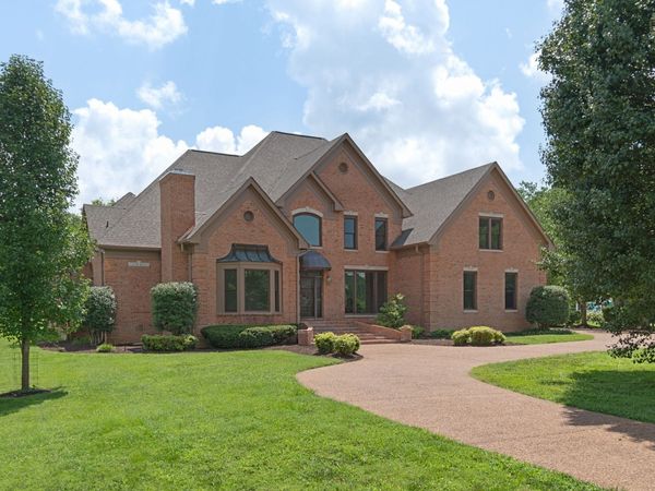 2831 Polo Club Rd, Nashville, TN 37221
