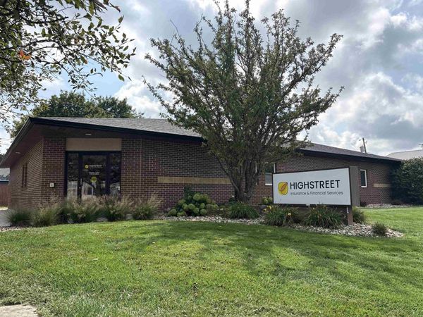 611 Ansborough Avenue, Waterloo, IA 50701