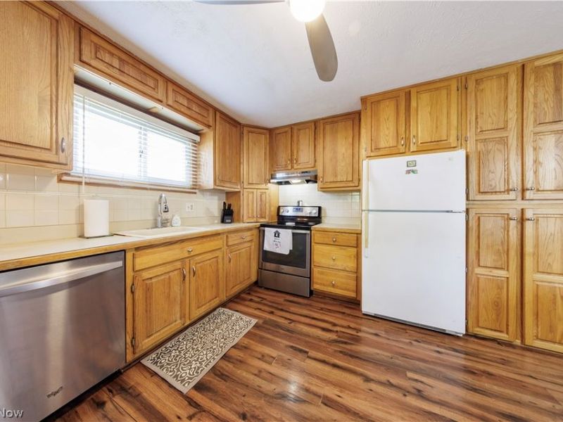 395 Pattie Drive, Berea, OH 44017 Photo 12
