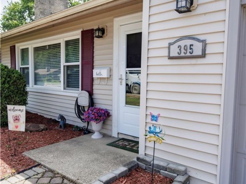 395 Pattie Drive, Berea, OH 44017 Photo 2