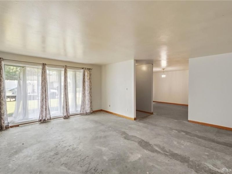 2043 Carriage Hall Court, Miami Township, OH 45459 Photo 12