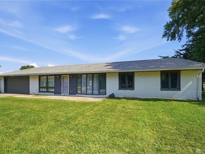 2043 Carriage Hall Court, Miami Township, OH 45459 Photo 4