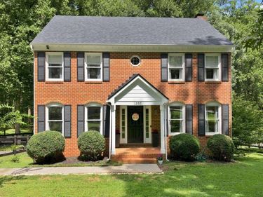 1300 Boonsboro Place, Lynchburg, VA 24503