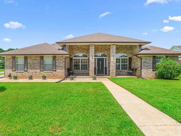 4777 Oscar Ln, Pace, FL 32571