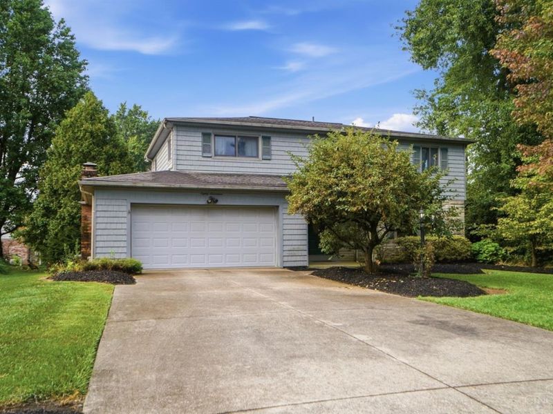 8017 Eastdale Drive, Anderson Twp, OH 45255 Photo 2