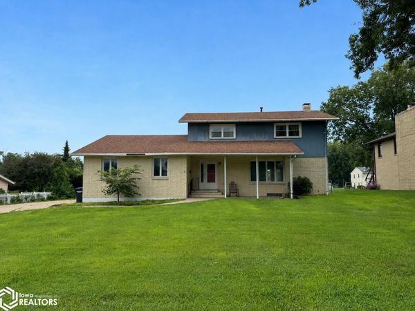307 W State Street, Mount Pleasant, IA 52641