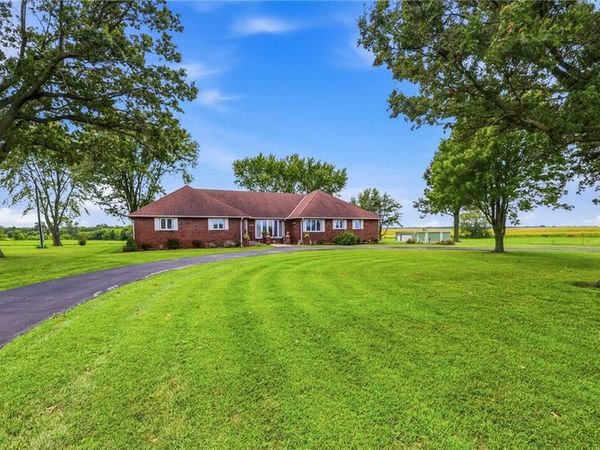 34301 E State Route 2 Highway, Harrisonville, MO 64701