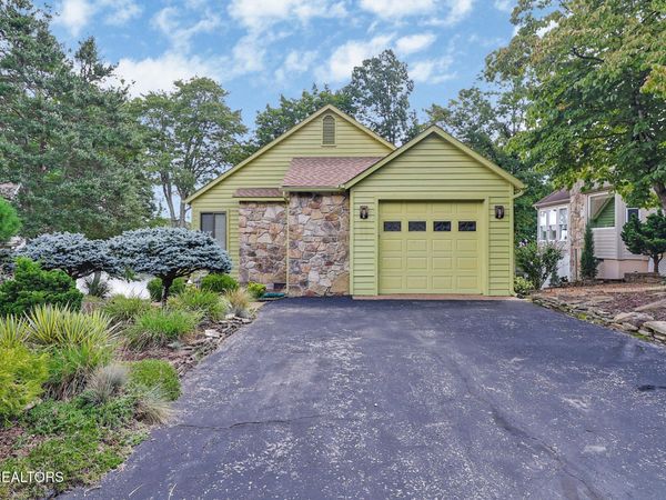 50 Hickory Cove Lane, Fairfield Glade, TN 38558