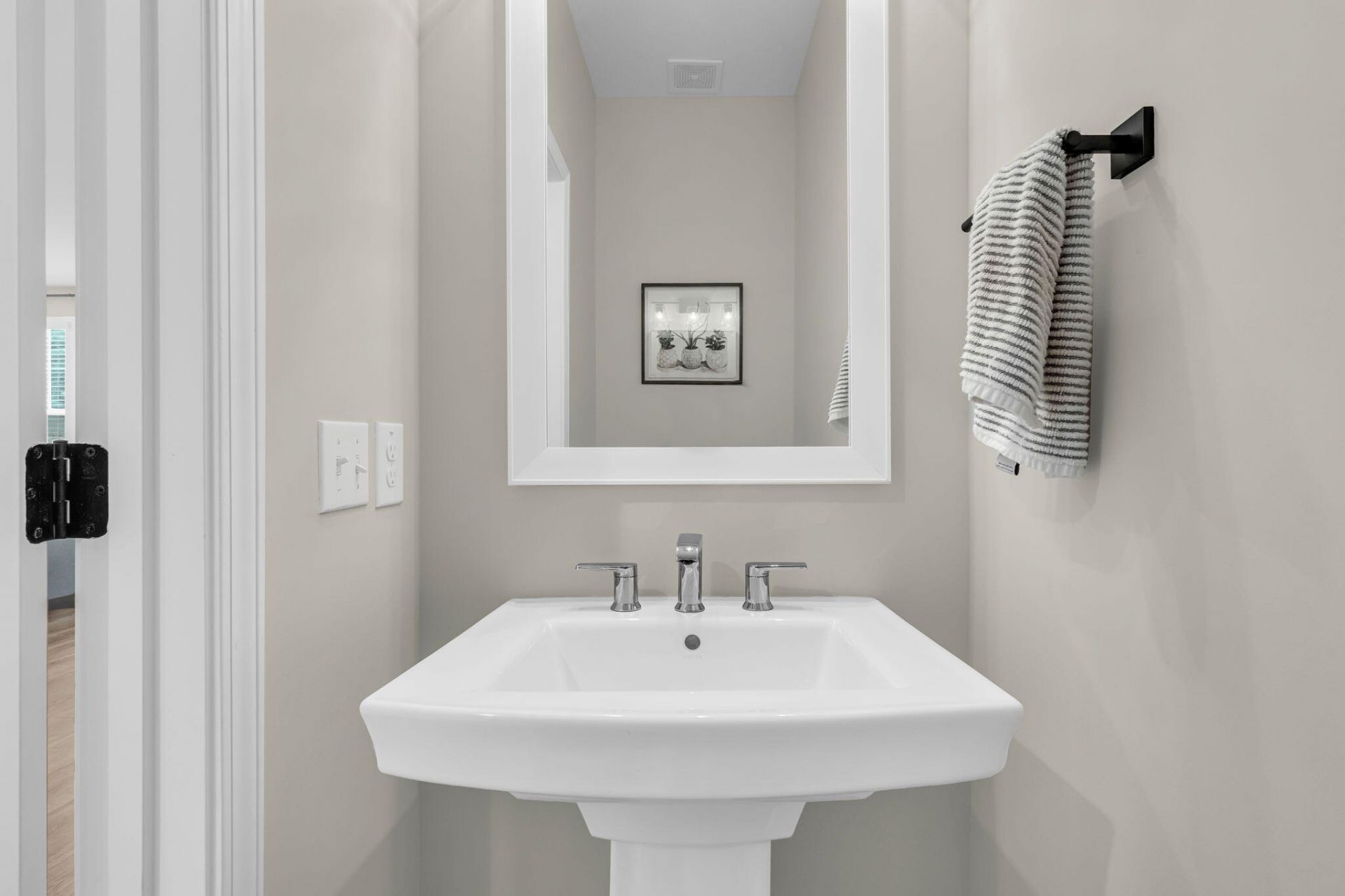 405 Henry Joseph Way Photo 27