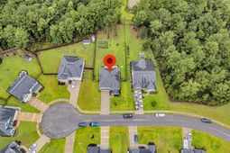 405 Henry Joseph Way photo 4