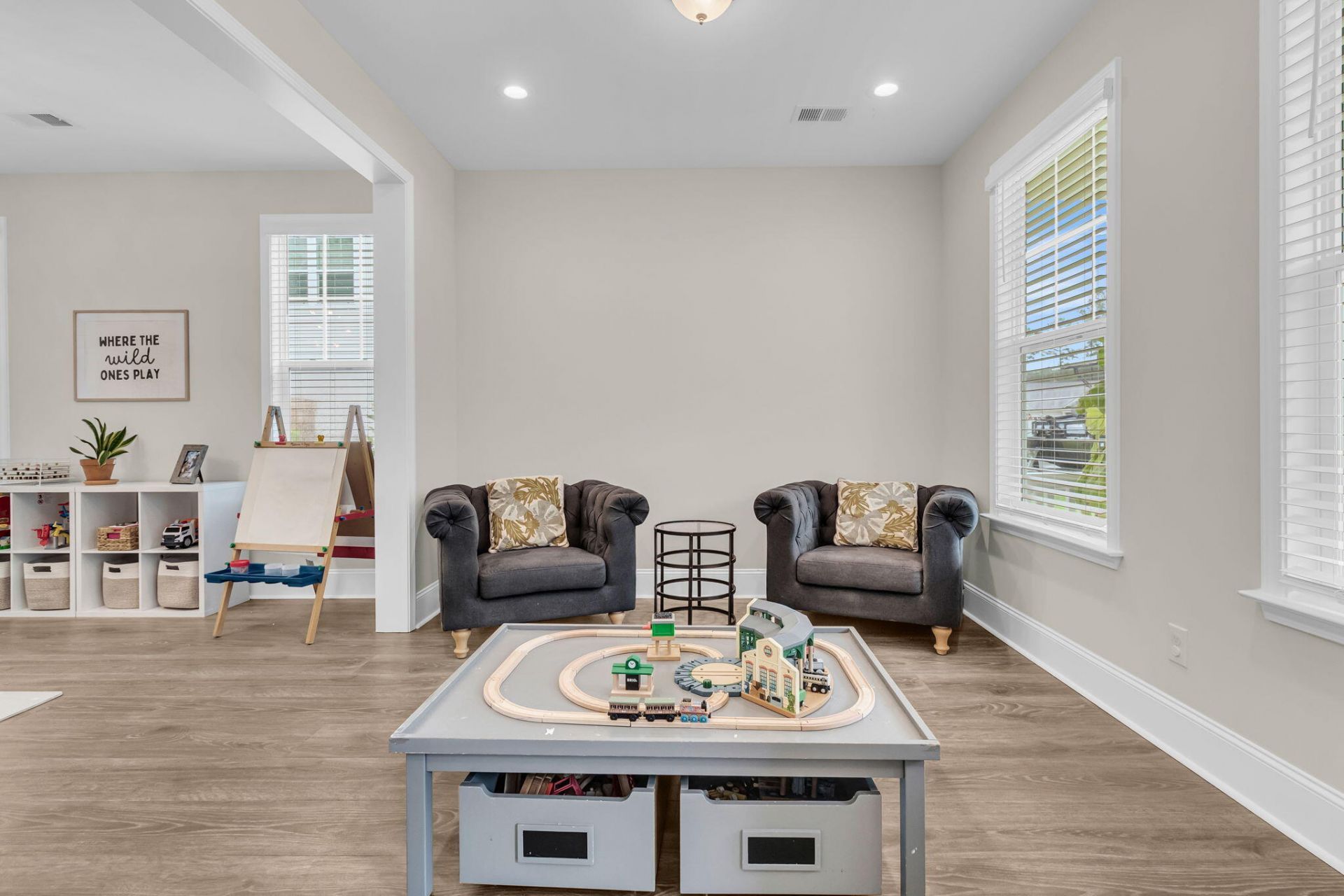 405 Henry Joseph Way Photo 9