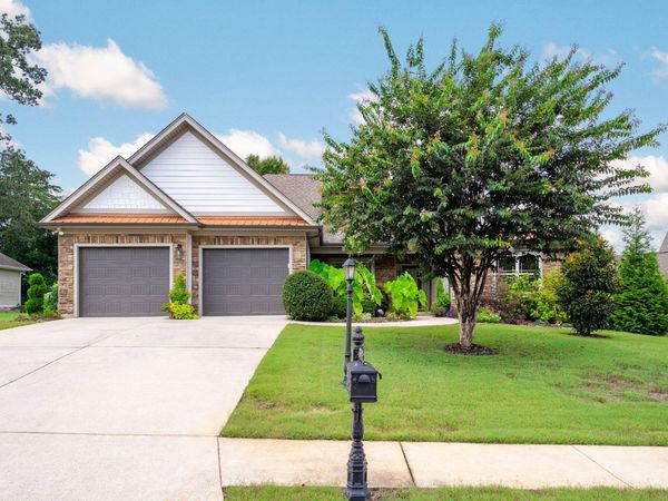 8879 Mckenzie Farm Drive, Ooltewah, TN 37363