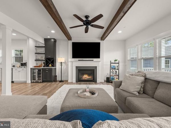 425 WALNUT DRIVE , EDGEWATER, MD 21037