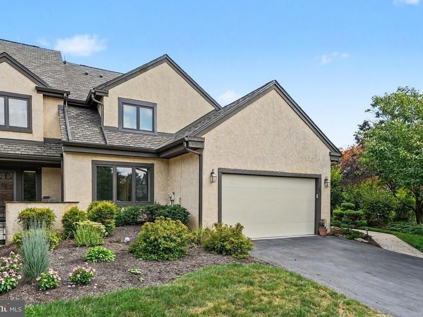 944 Hedgerow Court , Blue Bell, PA 19422 Main Photo