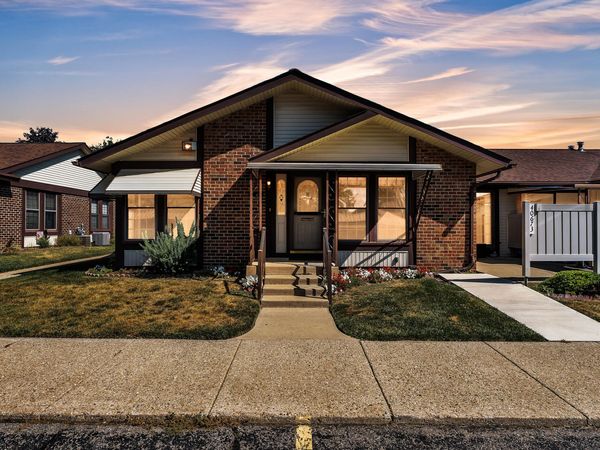 40673 Newport Drive, Plymouth, MI 48170