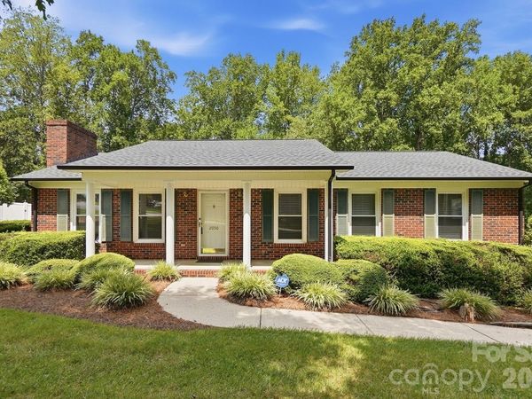 2050 Brownstone Court , Gastonia, NC 28054