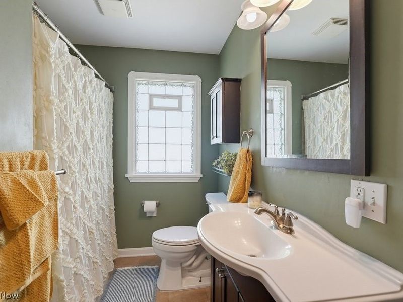 4526 W 228th Street , Fairview Park, OH 44126 Photo 14
