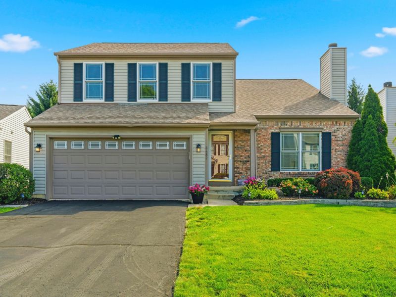 8482 Olenbrook Drive , Lewis Center, OH 43035 Photo 1