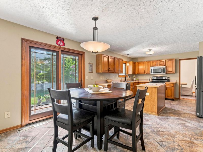 8482 Olenbrook Drive , Lewis Center, OH 43035 Photo 20
