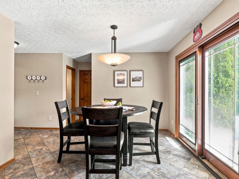 8482 Olenbrook Drive , Lewis Center, OH 43035 Photo 21