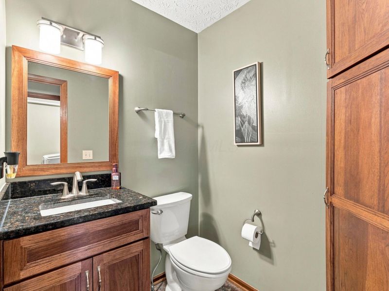 8482 Olenbrook Drive , Lewis Center, OH 43035 Photo 23