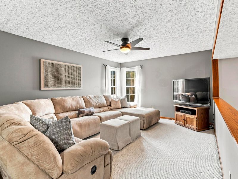 8482 Olenbrook Drive , Lewis Center, OH 43035 Photo 40