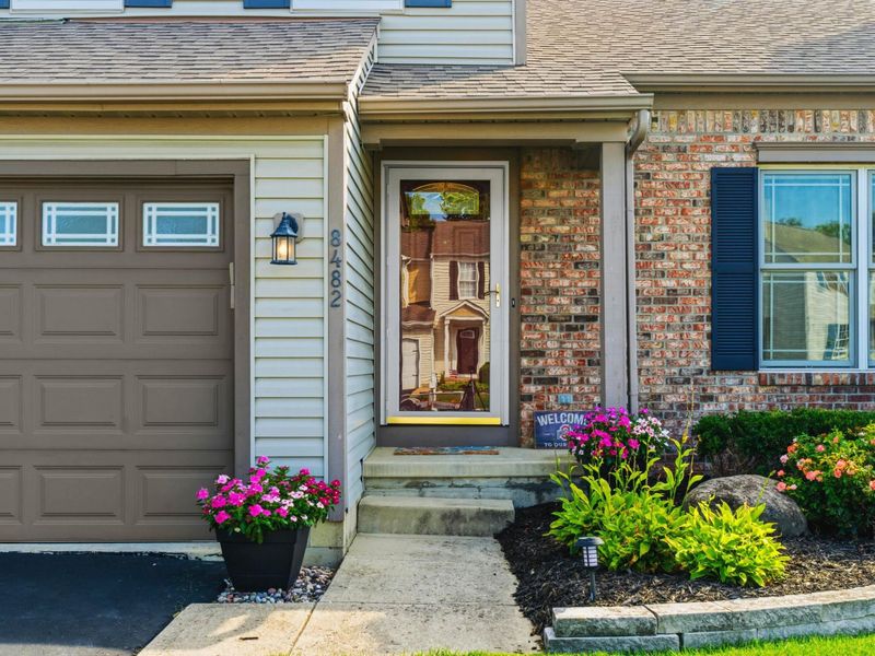 8482 Olenbrook Drive , Lewis Center, OH 43035 Photo 5