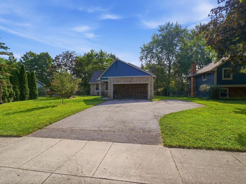 36 N Spring Road , Westerville, OH 43081 Photo 2