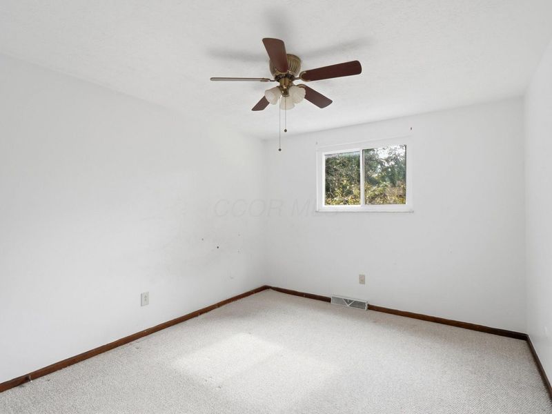 36 N Spring Road , Westerville, OH 43081 Photo 27