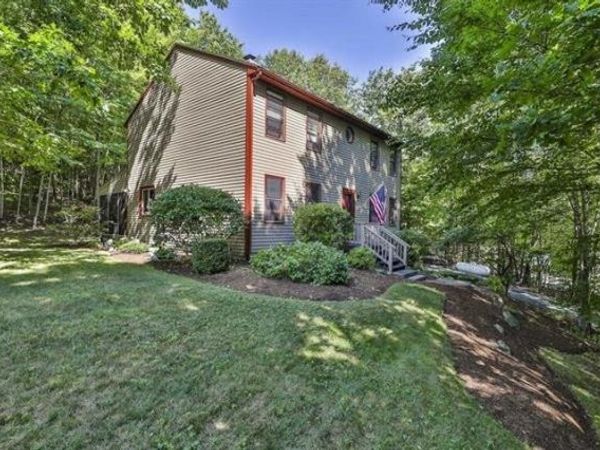 533 Black Brook Road, Goffstown, NH 03045