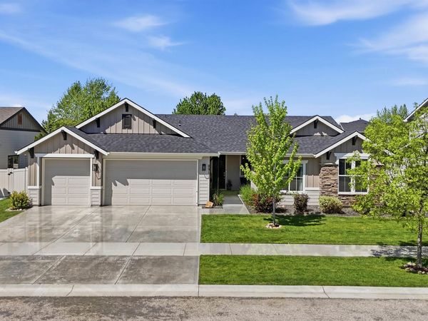 891 N Tullshire Way, Eagle, ID 83616