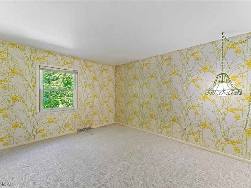 5573 Logan Arms Drive , Youngstown, OH 44420 Photo 21