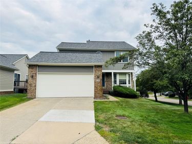 31199 Columbia Drive, Novi, Mi 48377