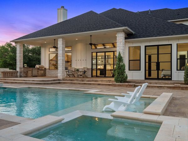 112 Davis LN, Georgetown, TX 78633
