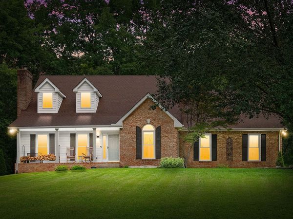 1731 Creekview Ct , Adams, TN 37010