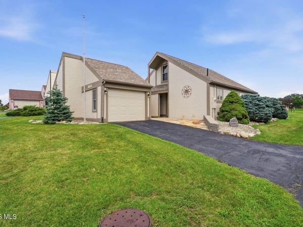 1601 Brand Manor Drive, Findlay, OH 45840
