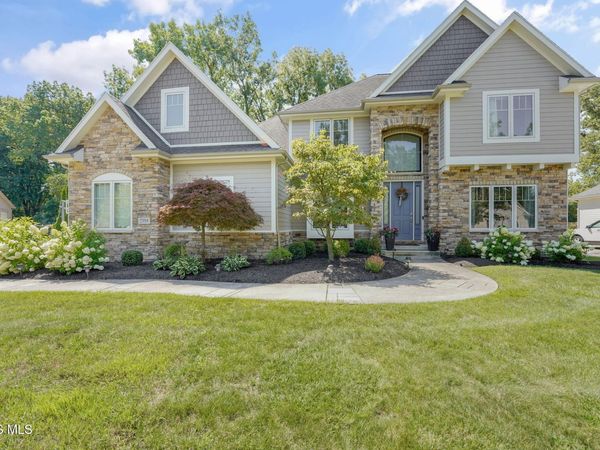 7559 Olympic Parkway , Sylvania, OH 43560