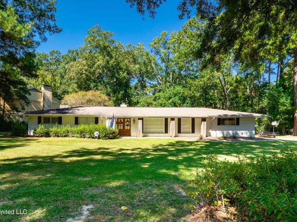 2258 Bellingrath Road, Jackson, MS 39211