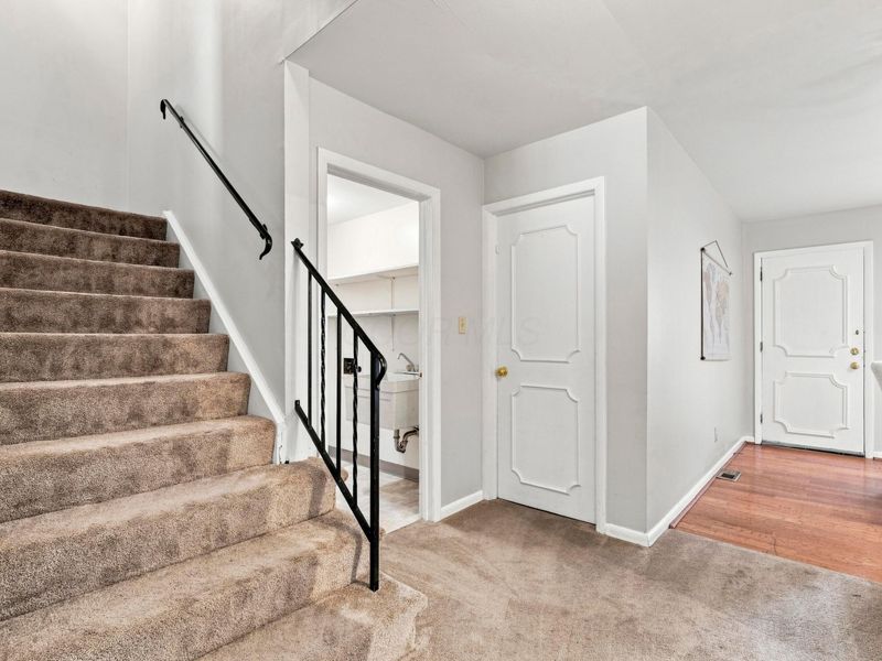 3600 Reed Road, Unit 8, Upper Arlington, OH 43220 Photo 16