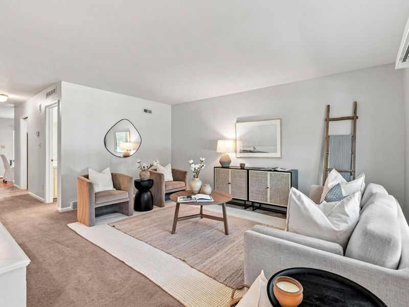 3600 Reed Road, Unit 8, Upper Arlington, OH 43220 Photo 8