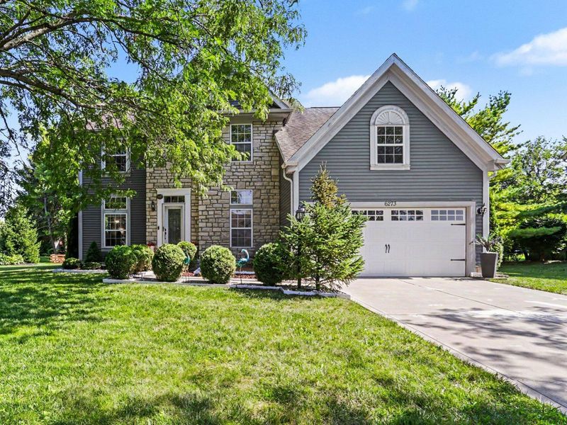 6273 Wynford Drive , Dublin, OH 43016 Photo 2