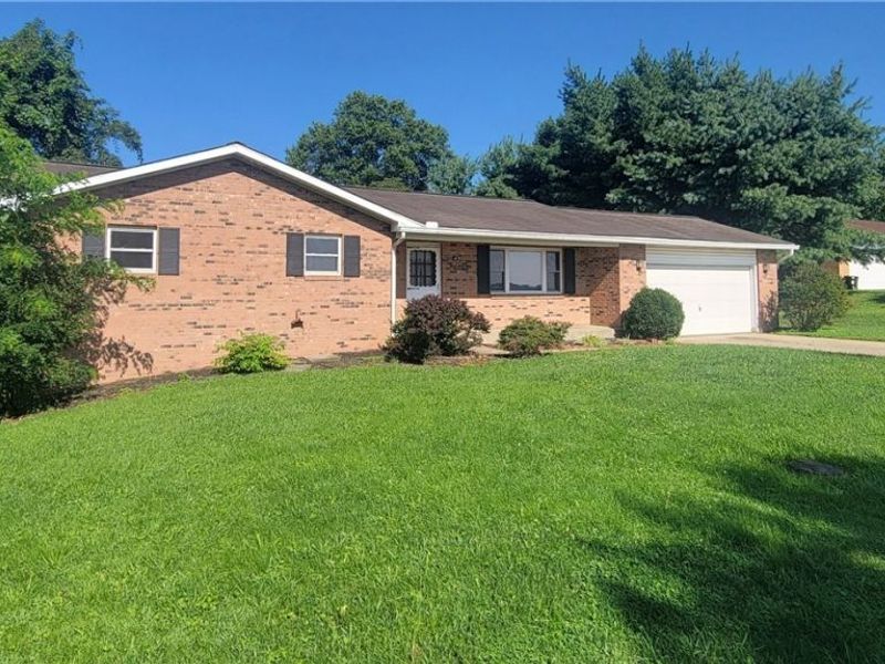 109 Sherry Drive, Marietta, OH 45750 Photo 2
