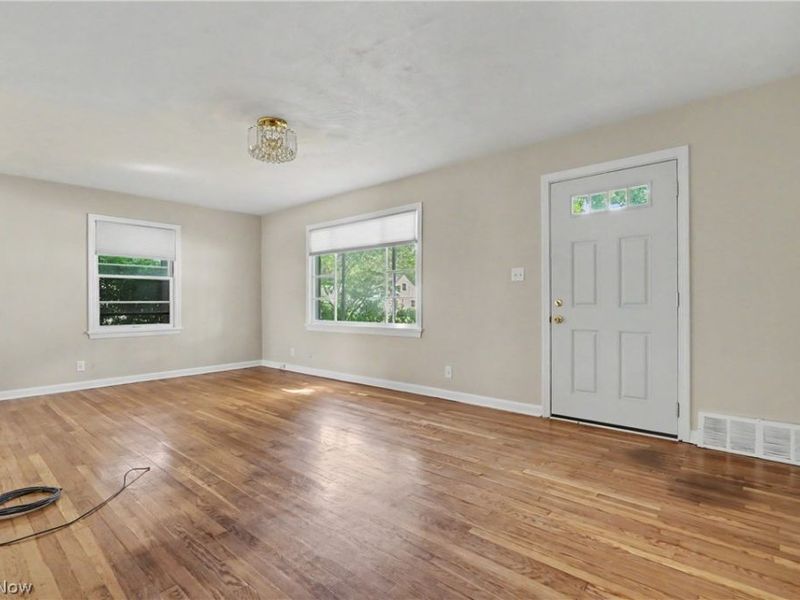 2590 21st Street , Cuyahoga Falls, OH 44223 Photo 5