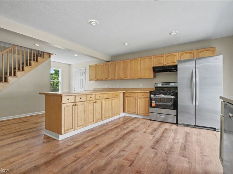 2590 21st Street , Cuyahoga Falls, OH 44223 Photo 7