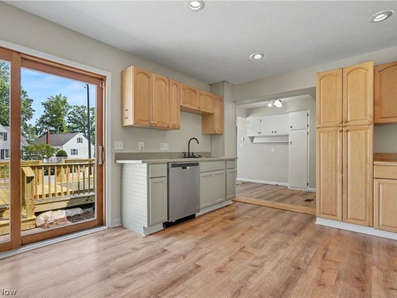 2590 21st Street , Cuyahoga Falls, OH 44223 Photo 9